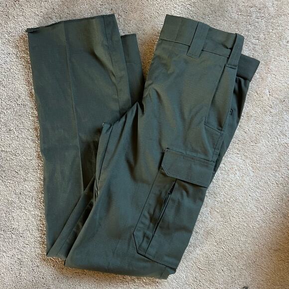 Womens Flying Cross uniform cargo pants Olive drab green 04 unhemmed  Flex - Picture 1 of 8